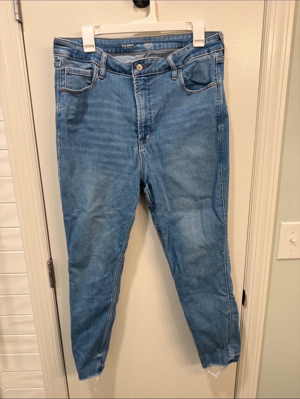 Old Navy Women's Skinny Jeans — Light Blue Stretch Denim